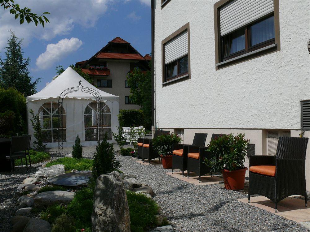 Hotel Hellers Twenty Four I -24H-Check-In- Friedrichshafen Esterno foto