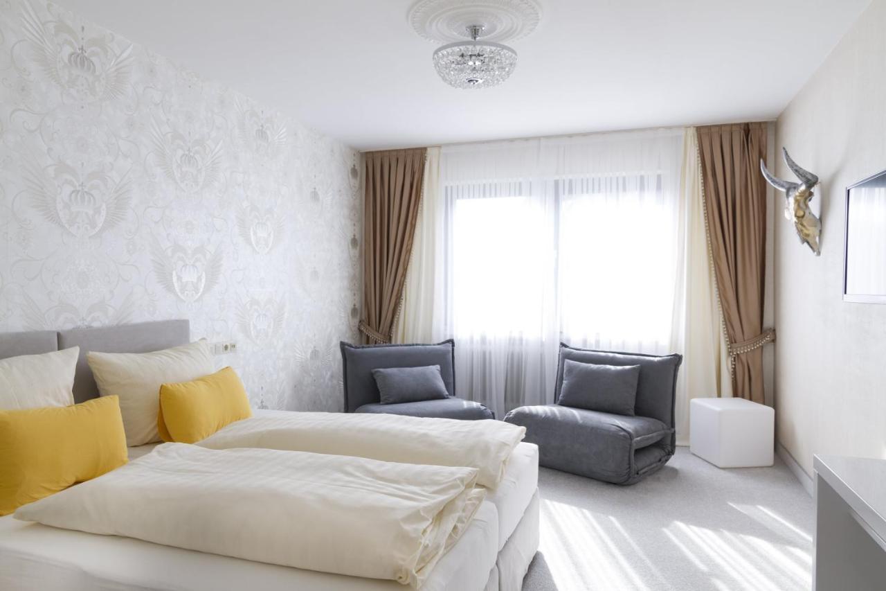 Hotel Hellers Twenty Four I -24H-Check-In- Friedrichshafen Esterno foto