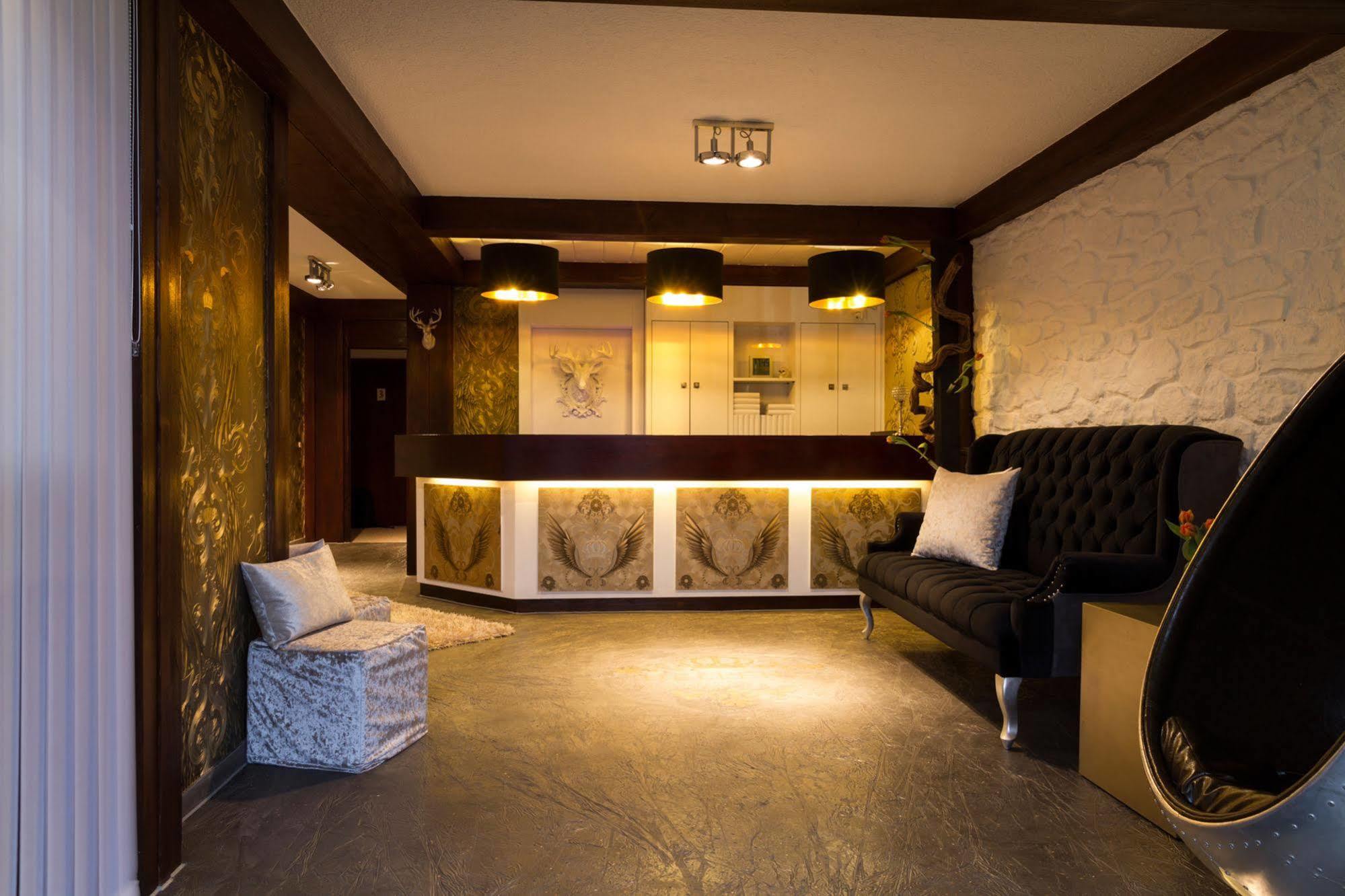 Hotel Hellers Twenty Four I -24H-Check-In- Friedrichshafen Esterno foto