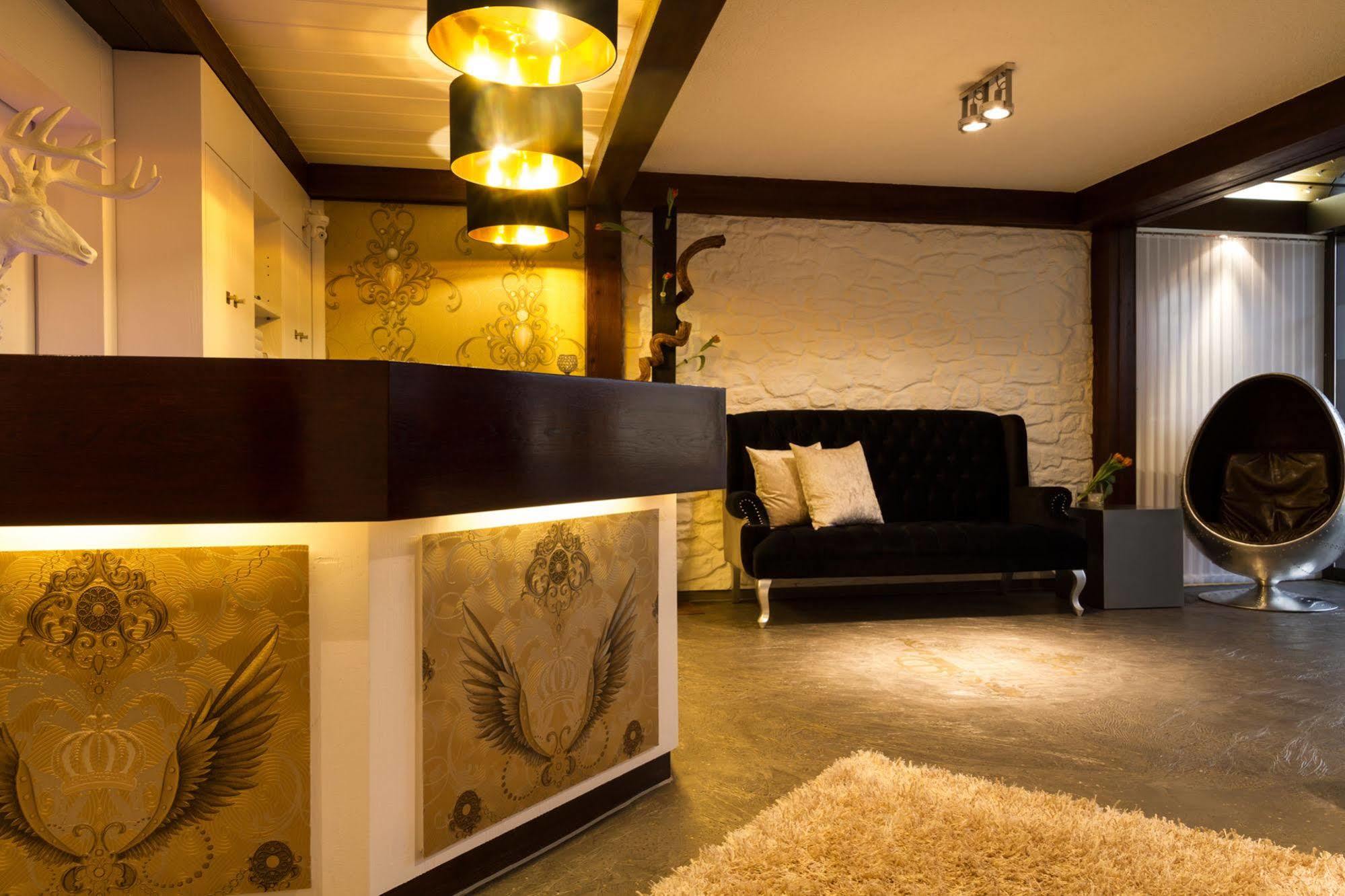 Hotel Hellers Twenty Four I -24H-Check-In- Friedrichshafen Esterno foto